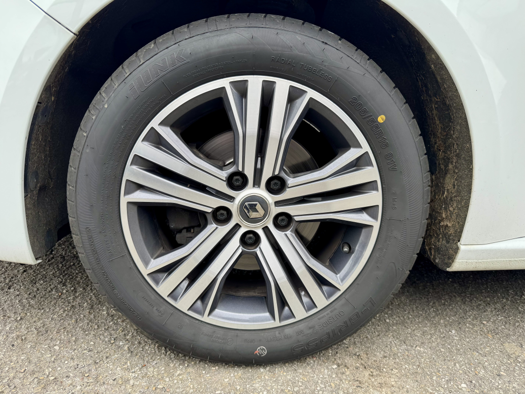 Renault Megane — 20