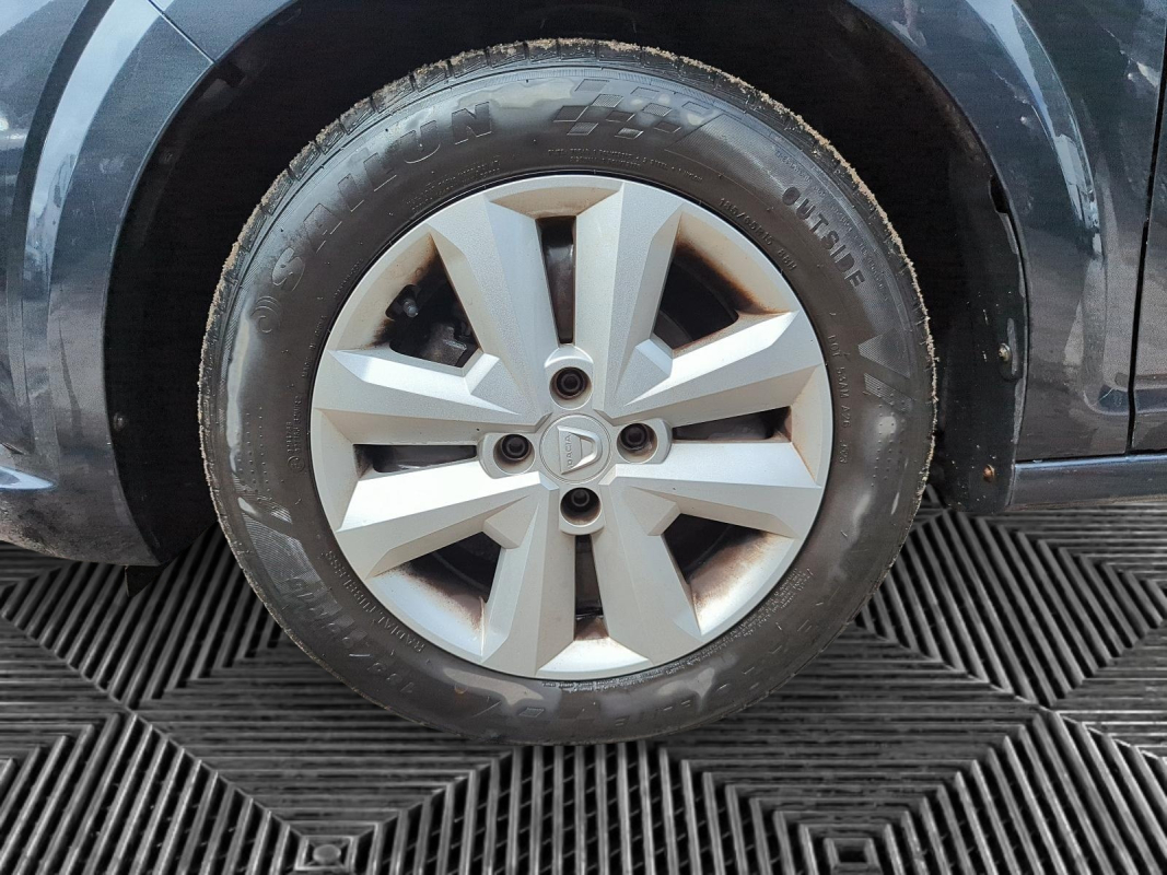 Dacia Dacia Sandero — 24