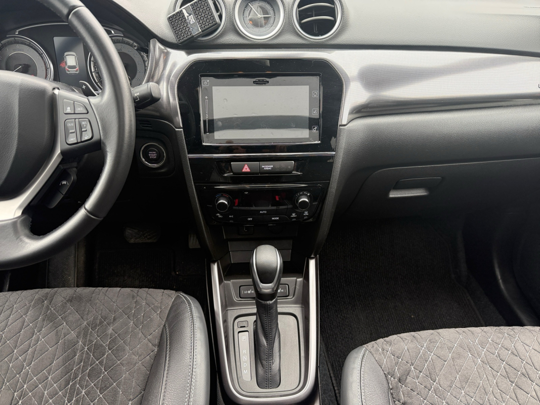Suzuki Vitara — 15