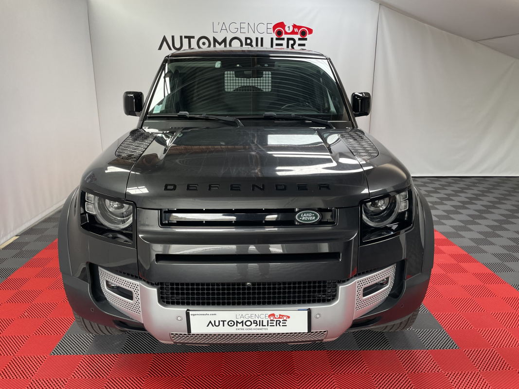 Land Rover Defender — 12