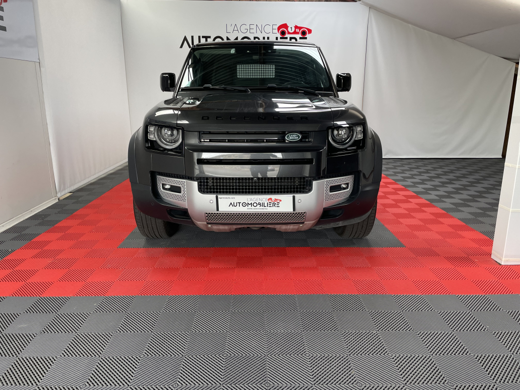 Land Rover Defender — 2