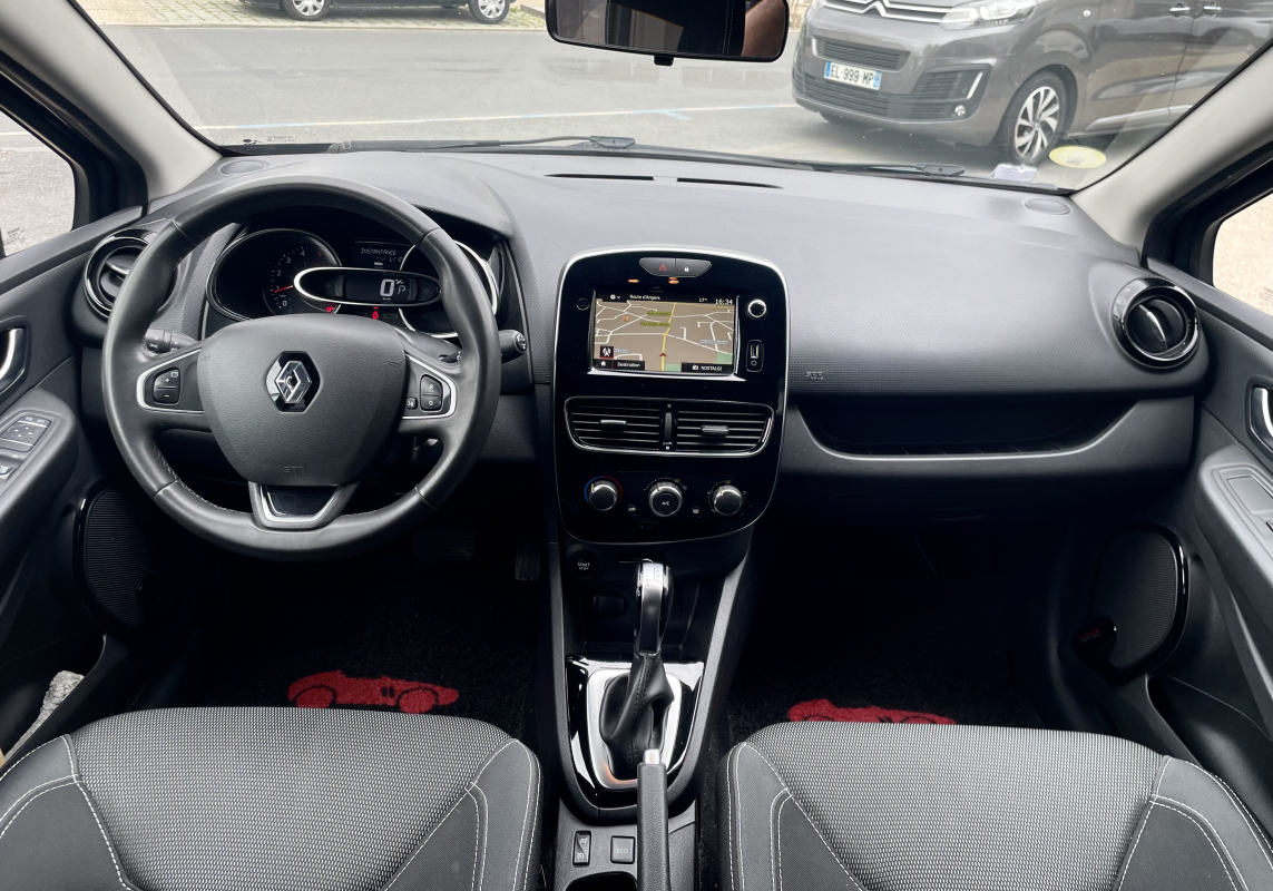 Renault Clio — 9