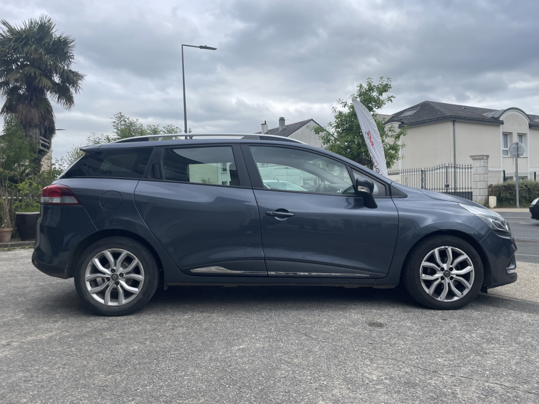 Renault Clio — 4