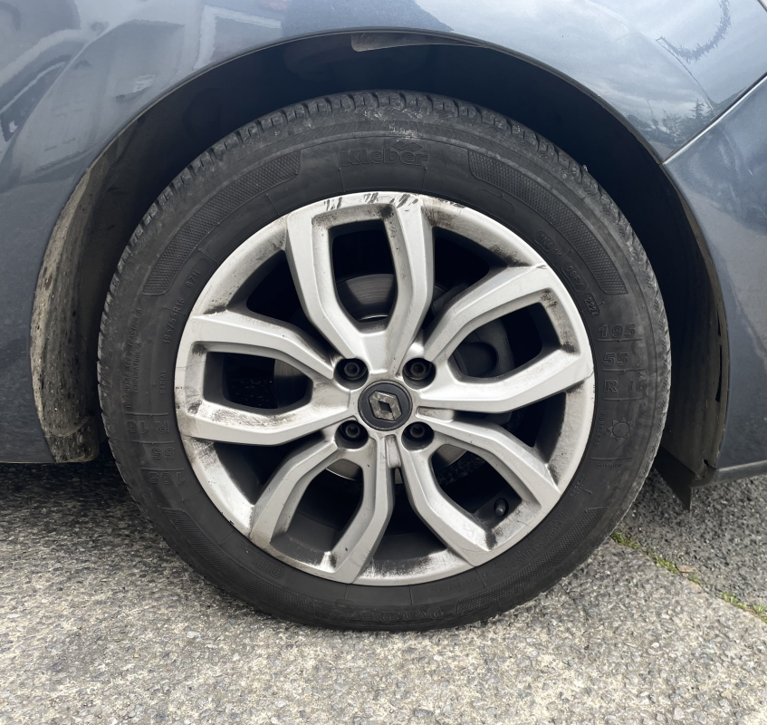 Renault Clio — 18