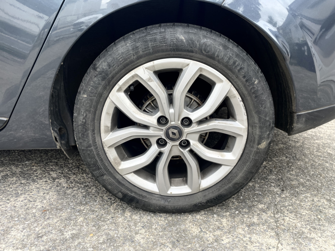 Renault Clio — 19