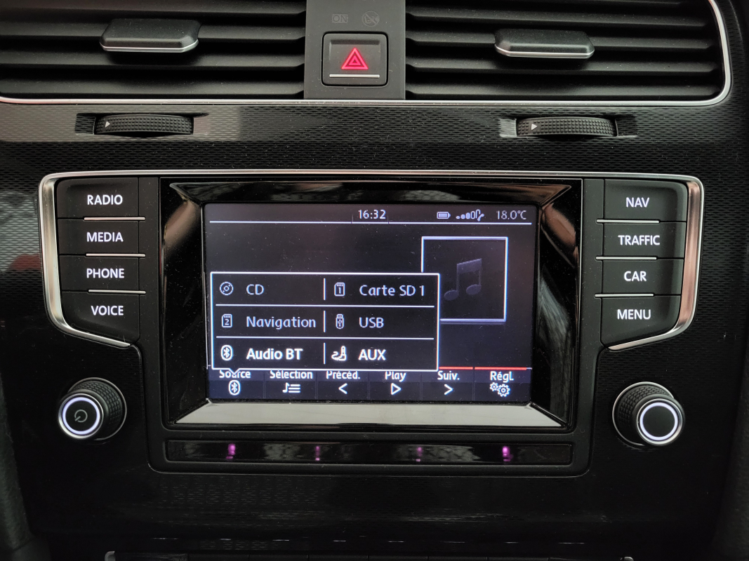 Volkswagen Golf — 23
