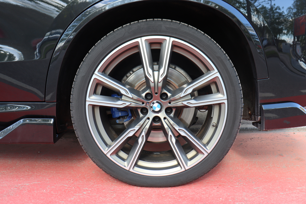 Bmw X5 — 35