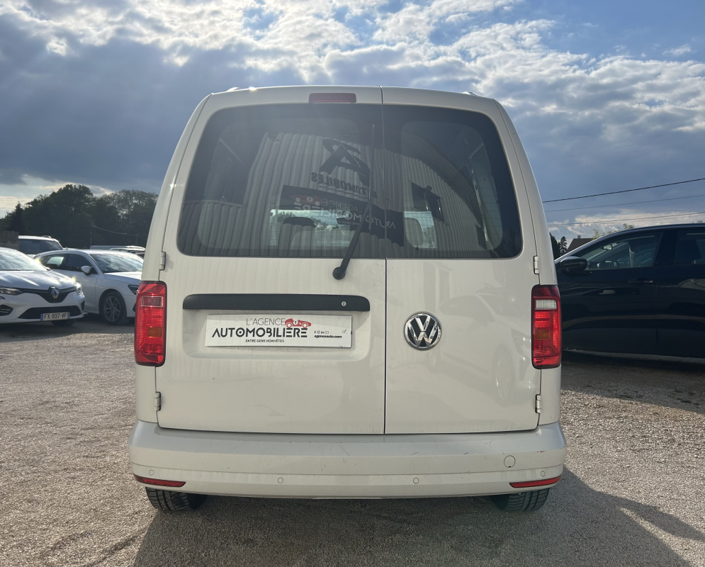Volkswagen Caddy Van — 7
