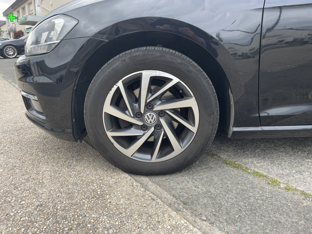 Volkswagen Golf — 20