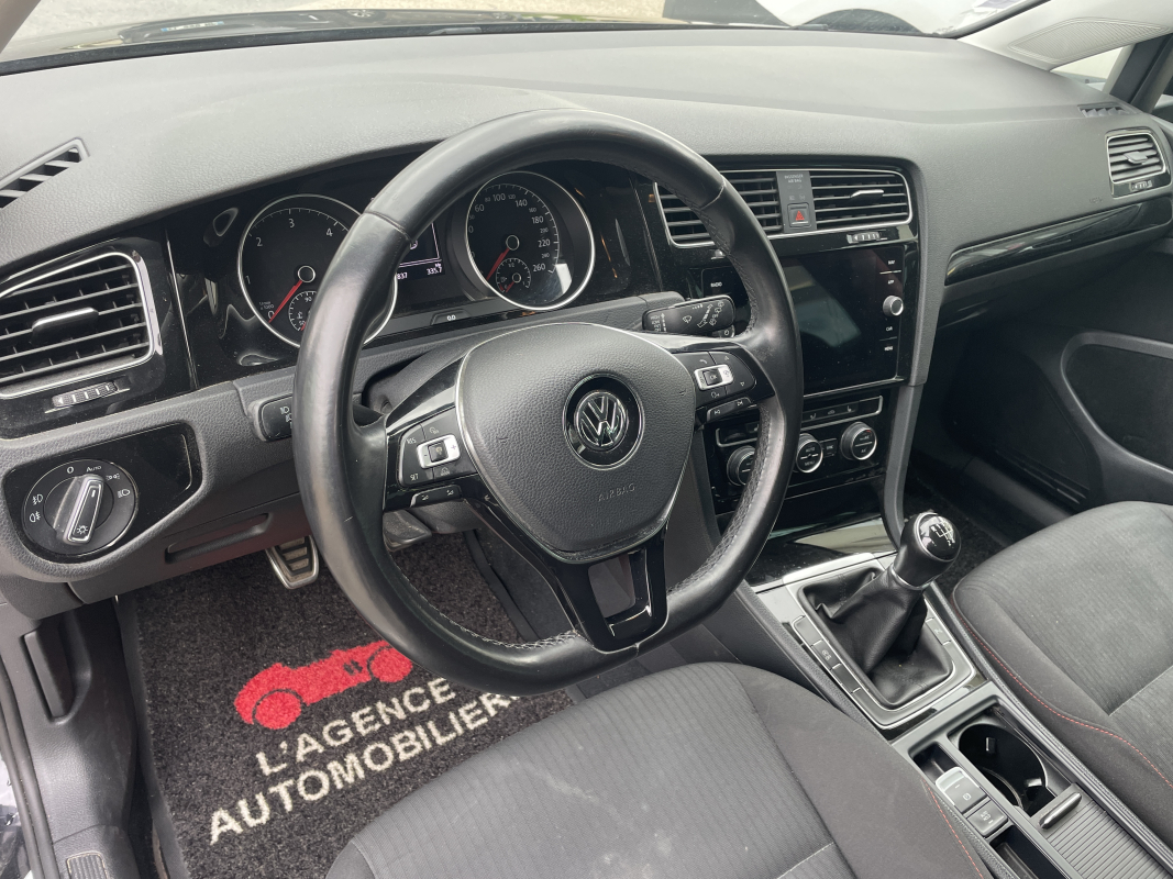 Volkswagen Golf — 10