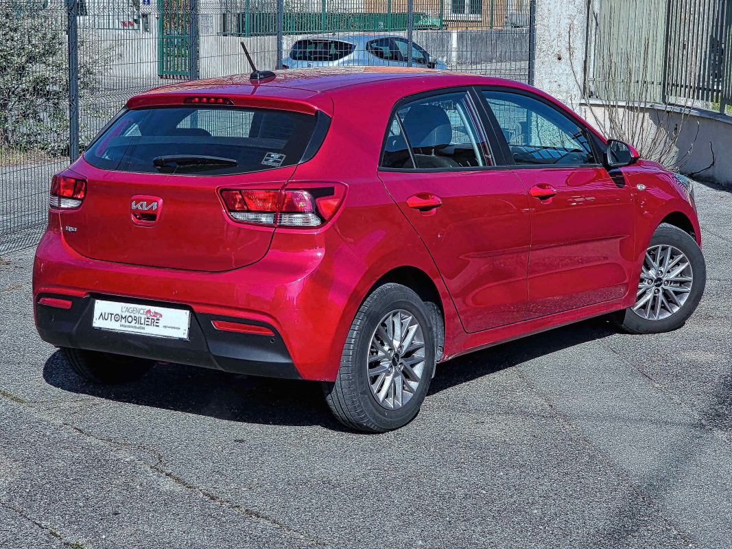 Kia Rio — 7