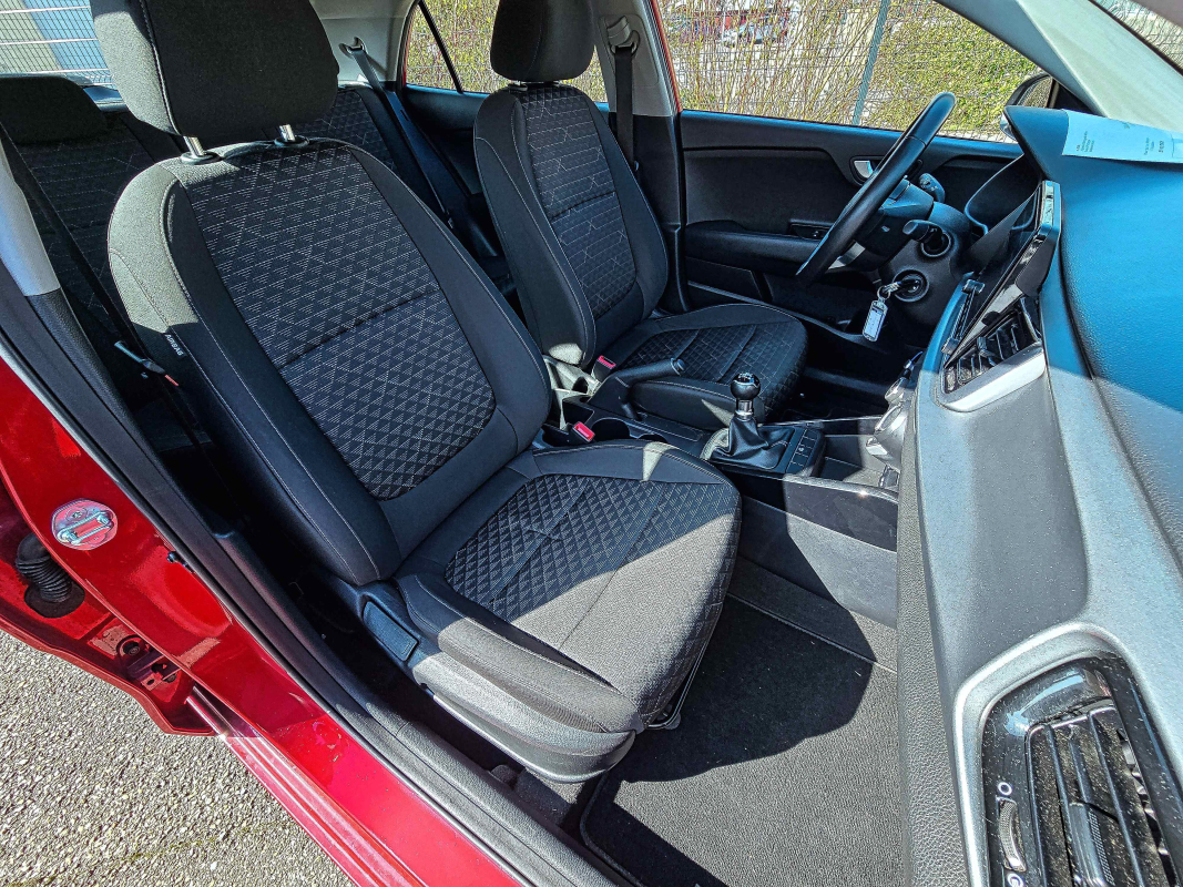 Kia Rio — 18