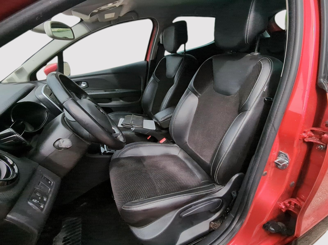 Renault Clio — 8