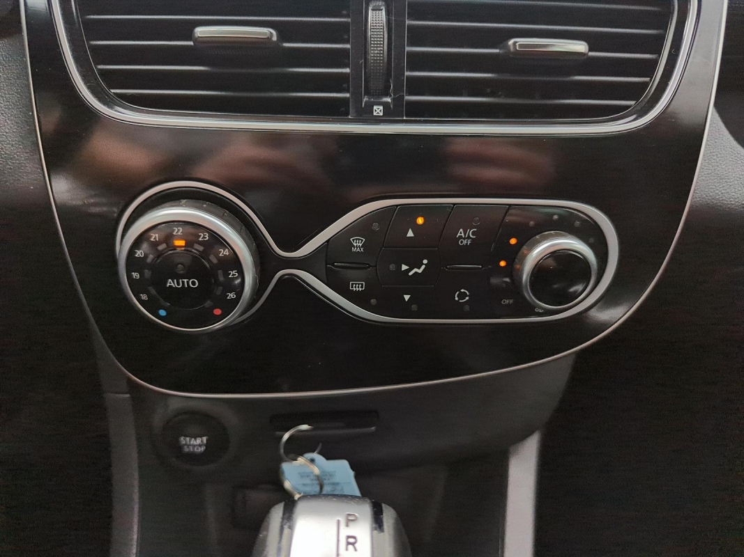Renault Clio — 16