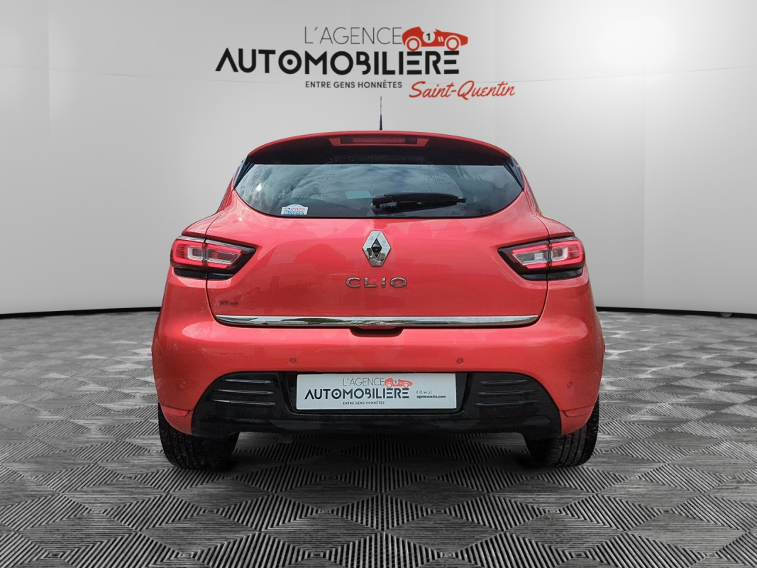 Renault Clio — 6