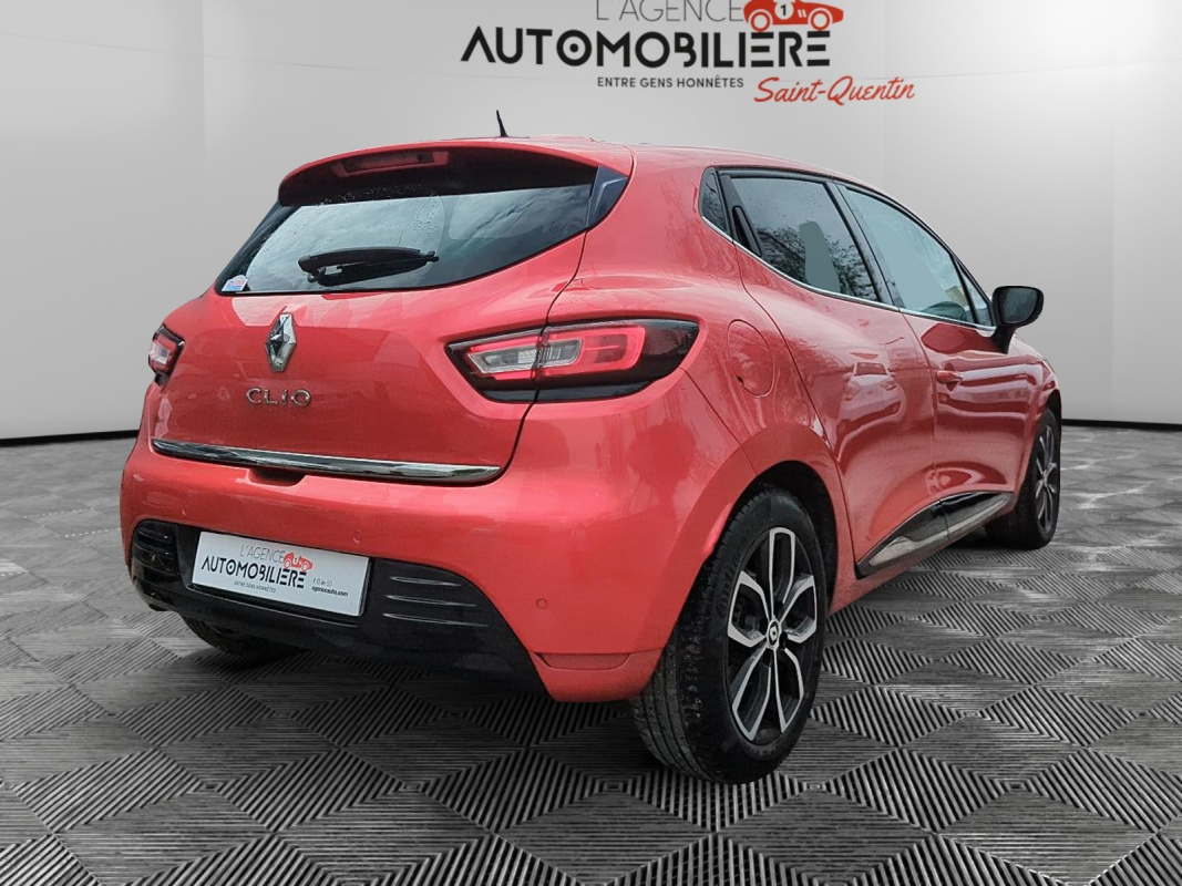 Renault Clio — 7