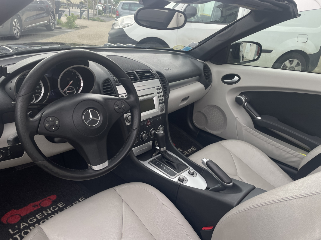 Mercedes SLK — 13