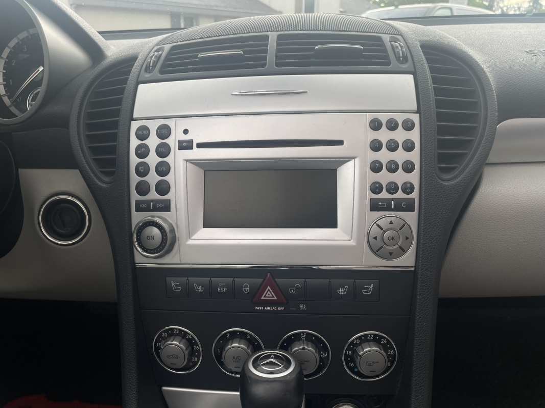 Mercedes SLK — 19