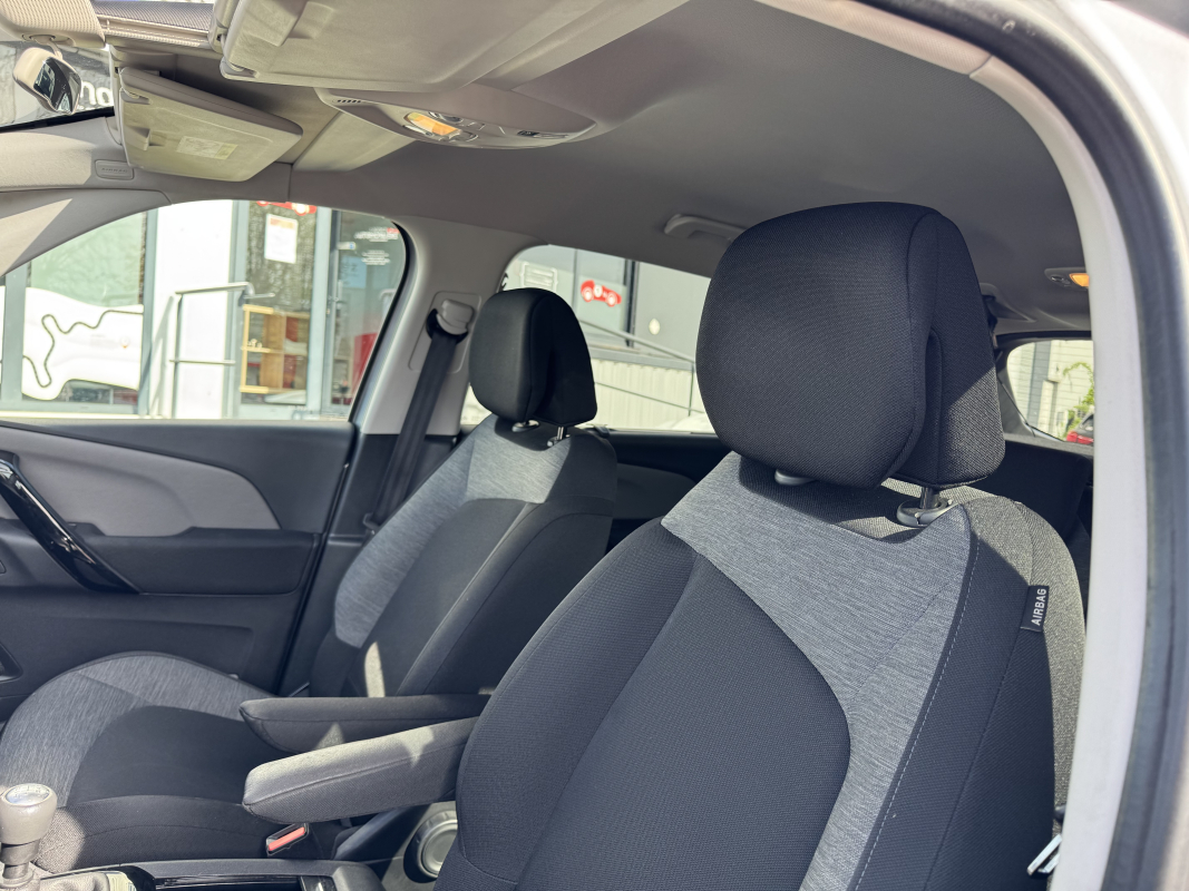 Citroen C4 Picasso — 17