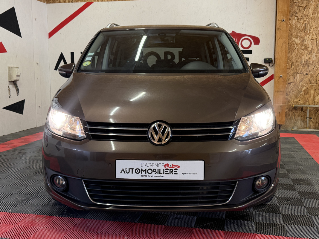 Volkswagen Touran — 8