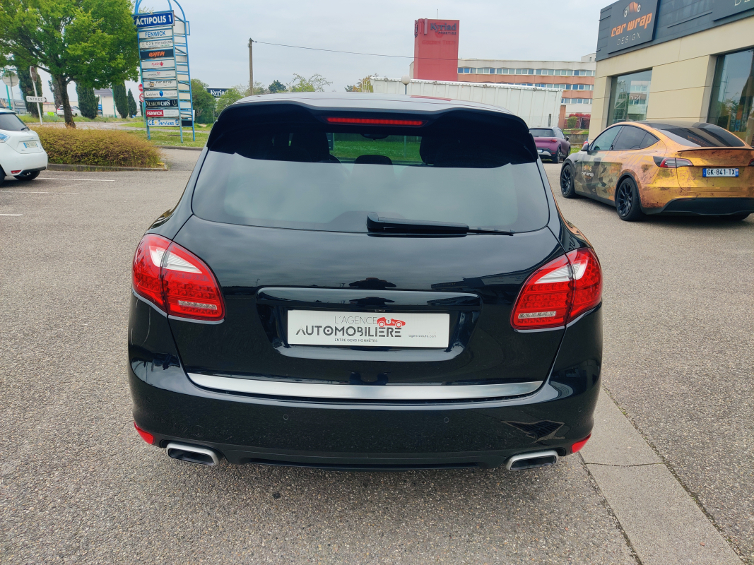 Porsche Cayenne — 6