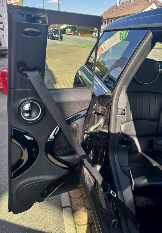 Mini Clubman — 20