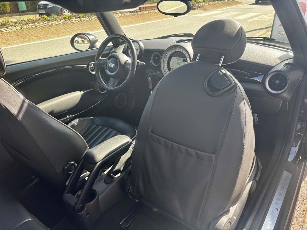 Mini Clubman — 19