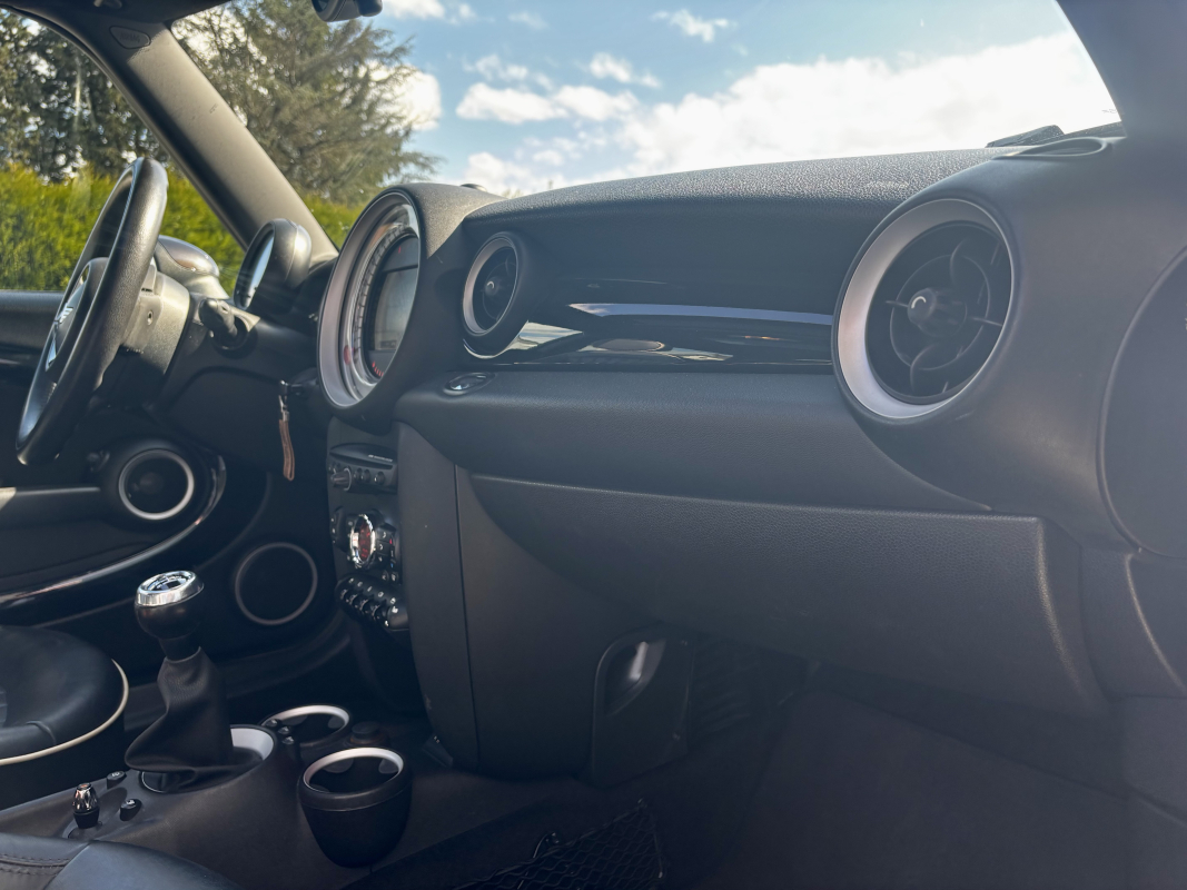 Mini Clubman — 33