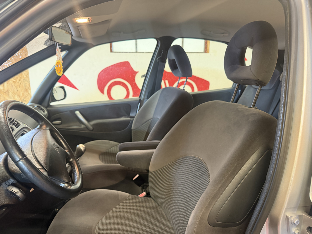 Citroen Xsara Picasso — 11