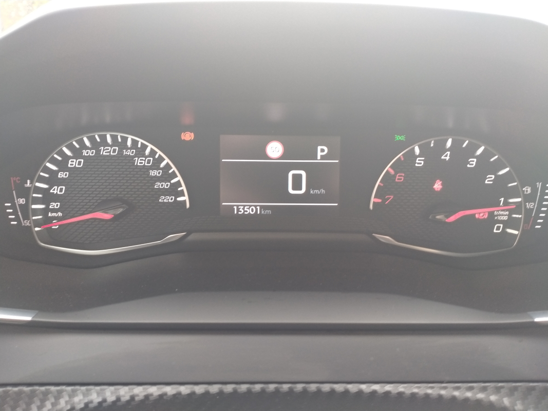 Peugeot 208 — 20