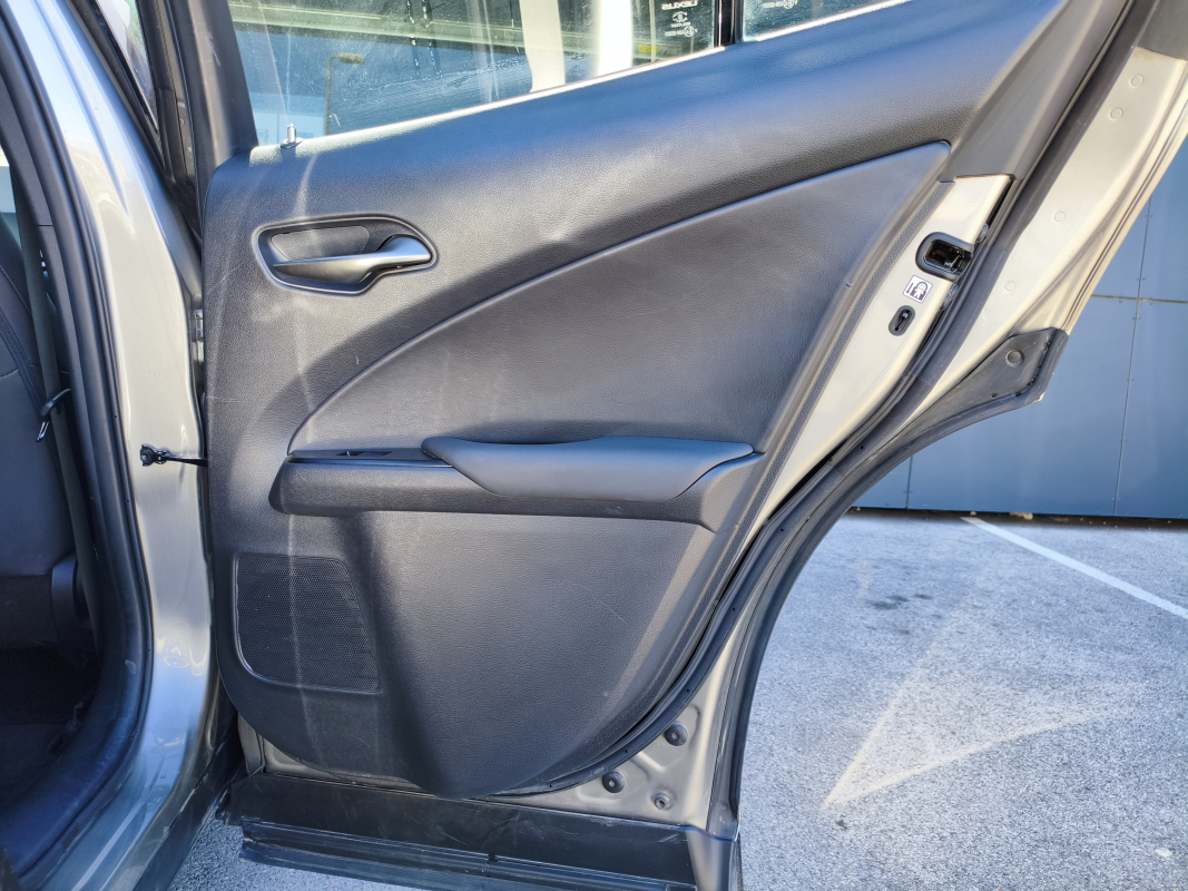 Lexus UX — 29