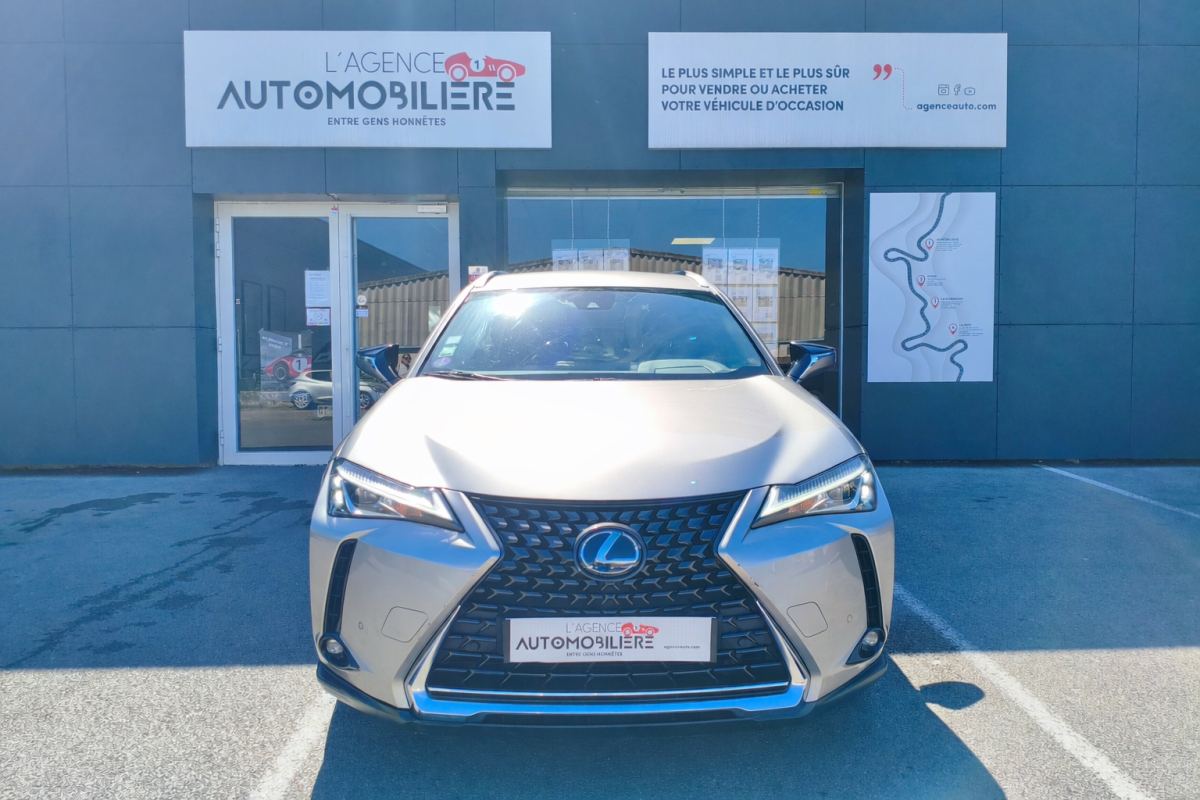Lexus UX — 3