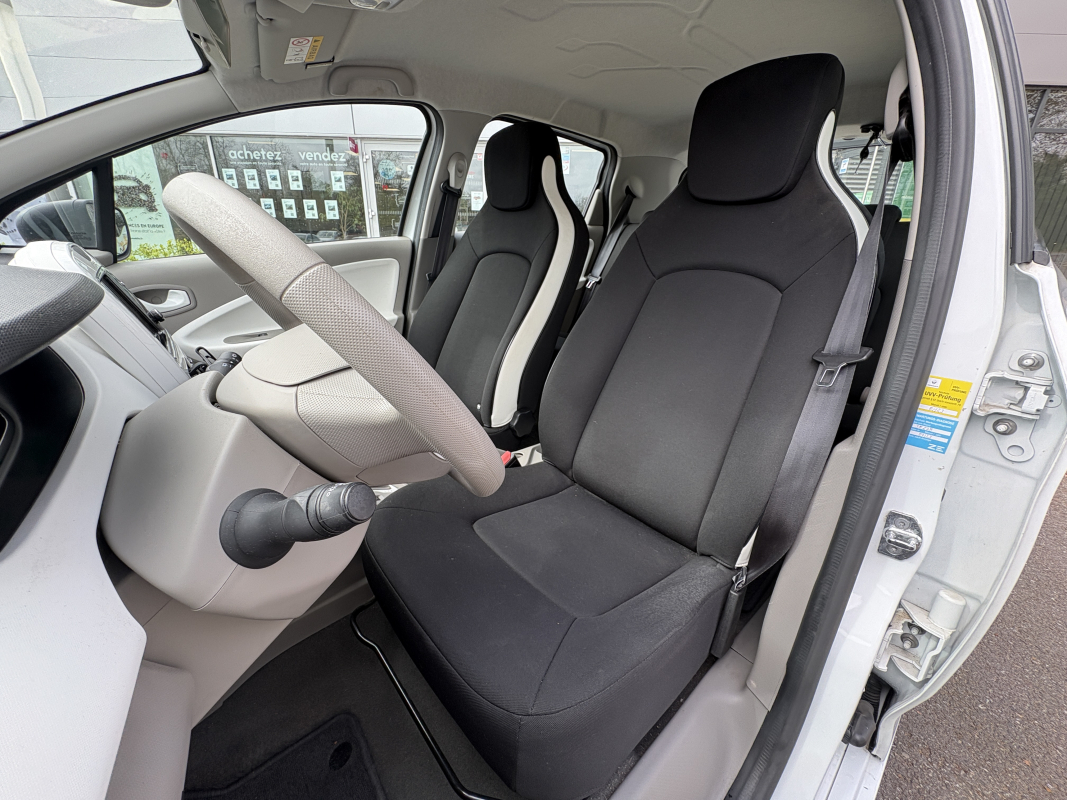 Renault Zoe — 11