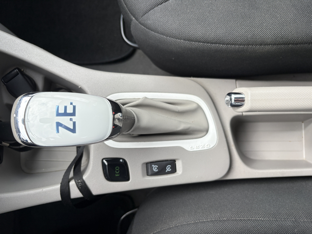 Renault Zoe — 17