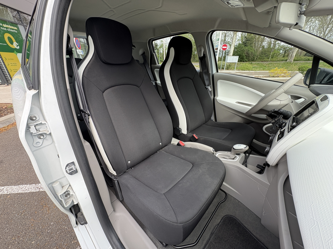 Renault Zoe — 12