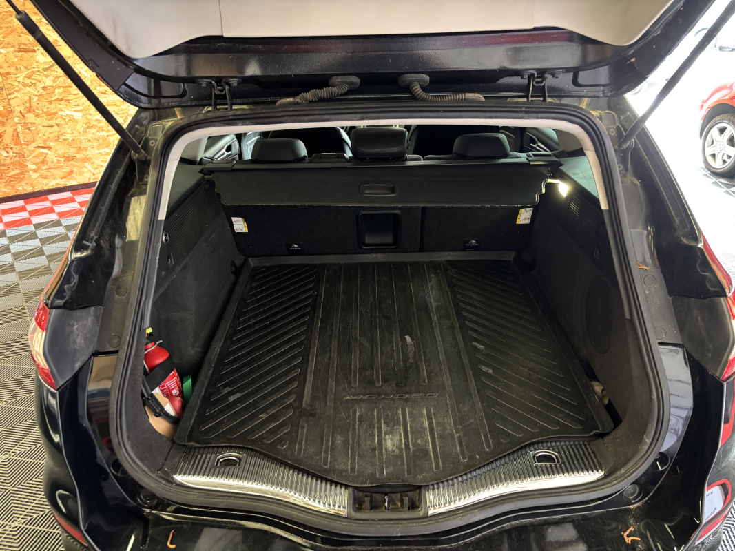 Ford Mondeo — 9