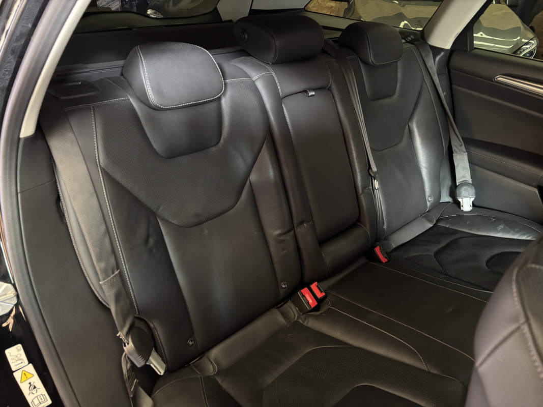 Ford Mondeo — 15