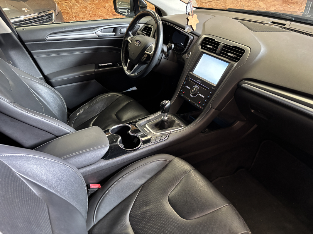 Ford Mondeo — 10