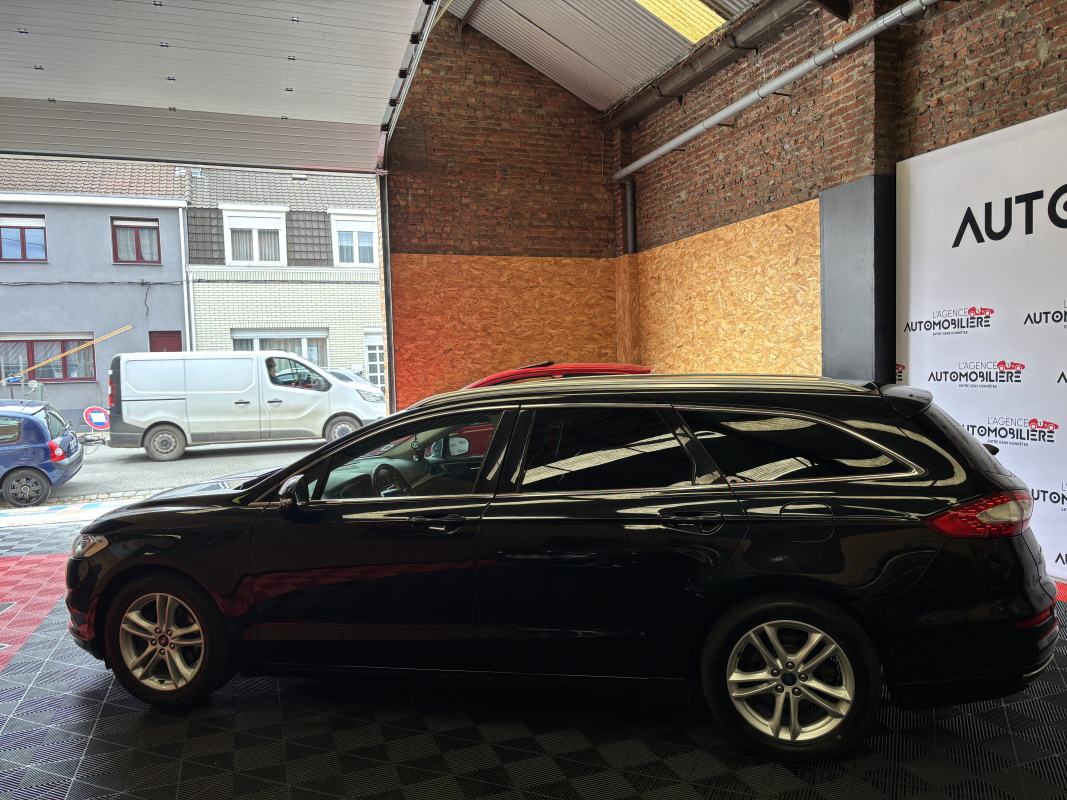 Ford Mondeo — 8