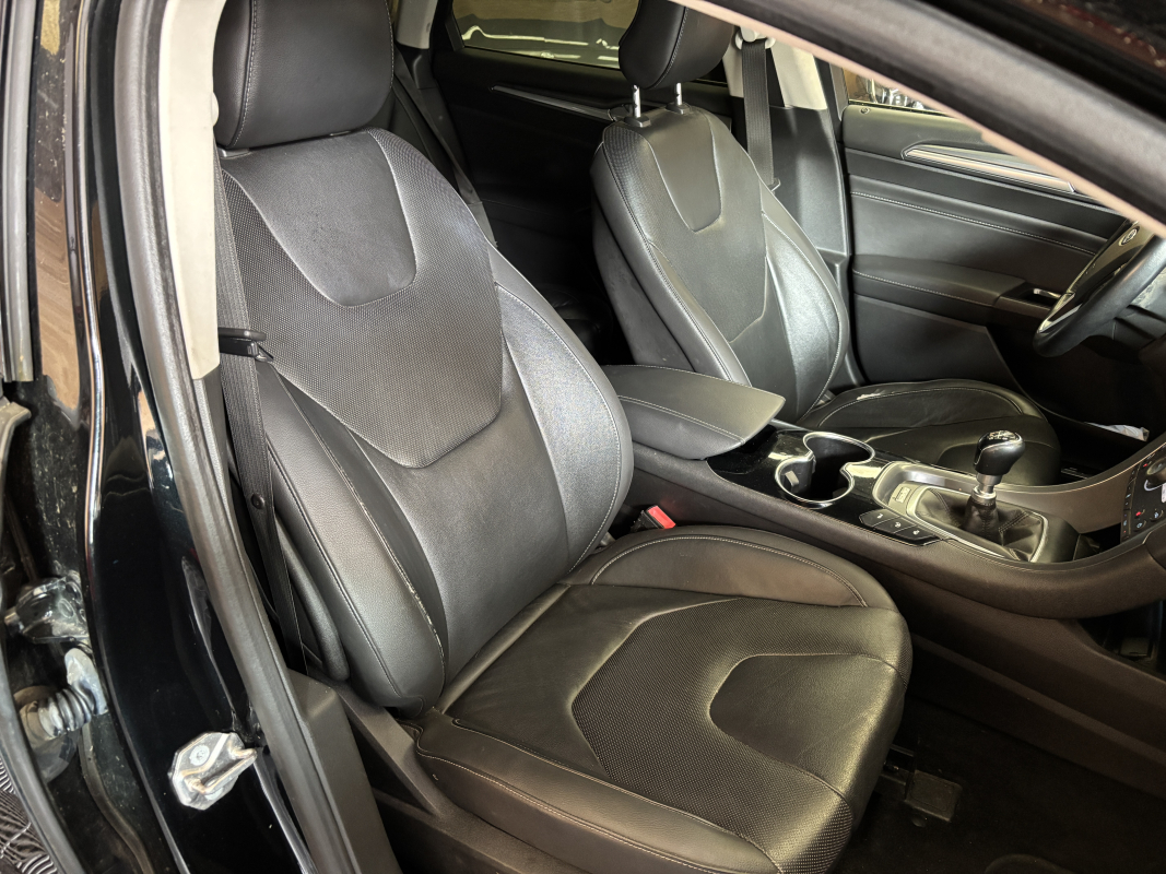 Ford Mondeo — 12