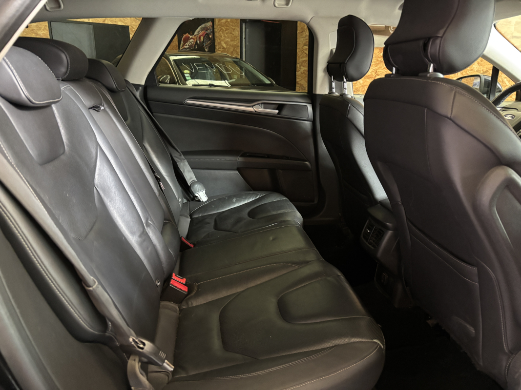 Ford Mondeo — 17