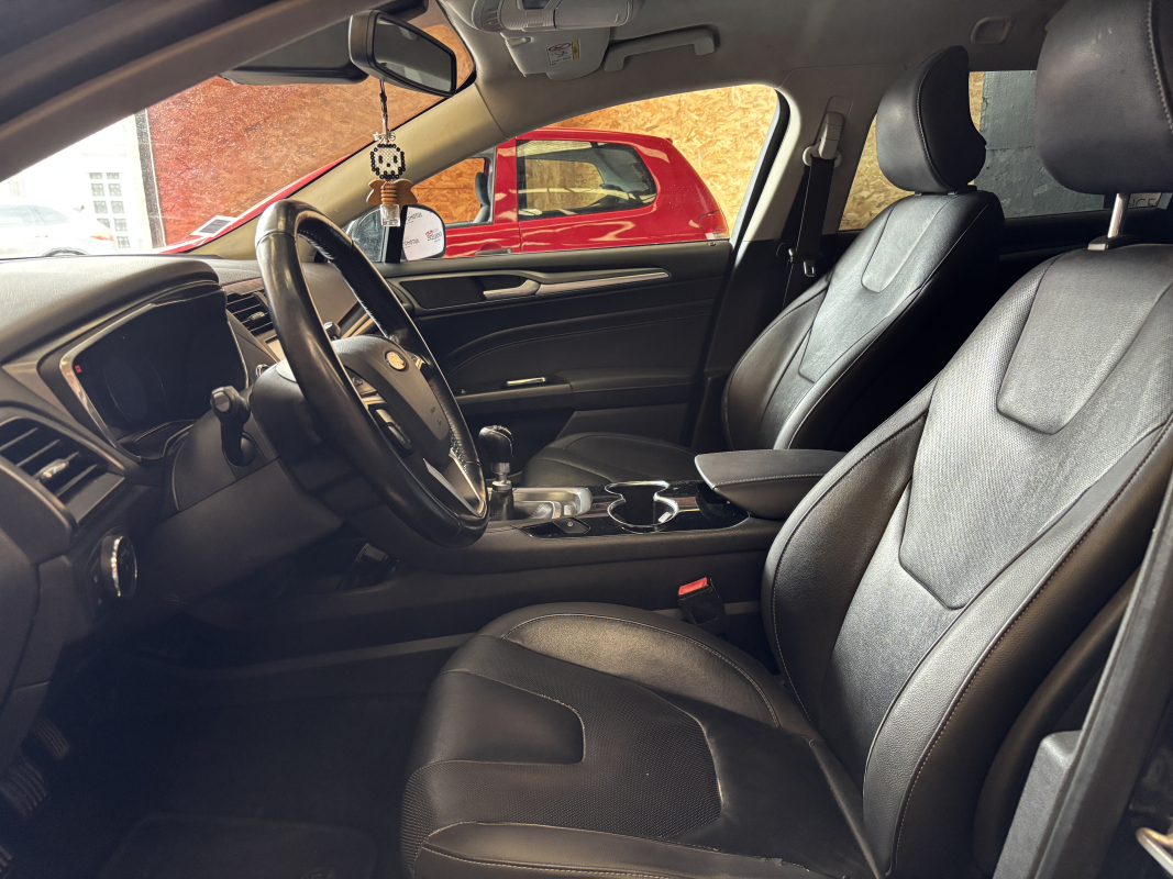 Ford Mondeo — 14