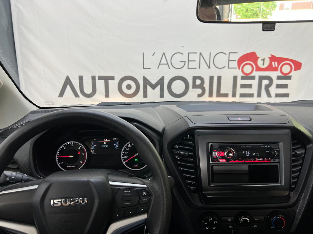 Isuzu D-Max — 16