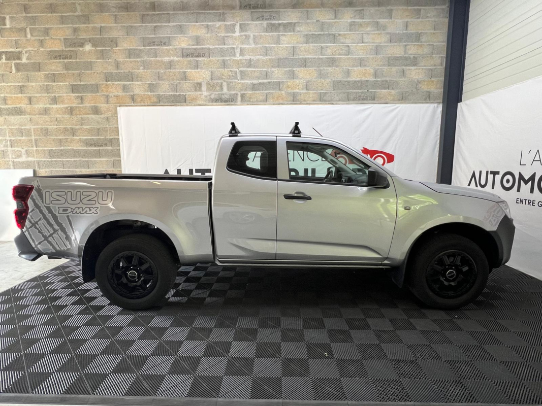 Isuzu D-Max — 10