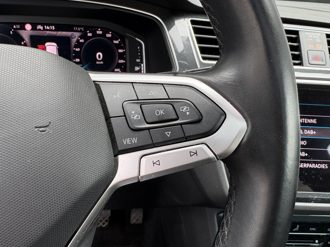 Volkswagen Tiguan — 10