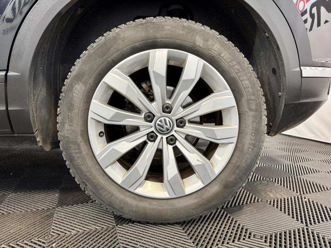 Volkswagen T-roc — 24