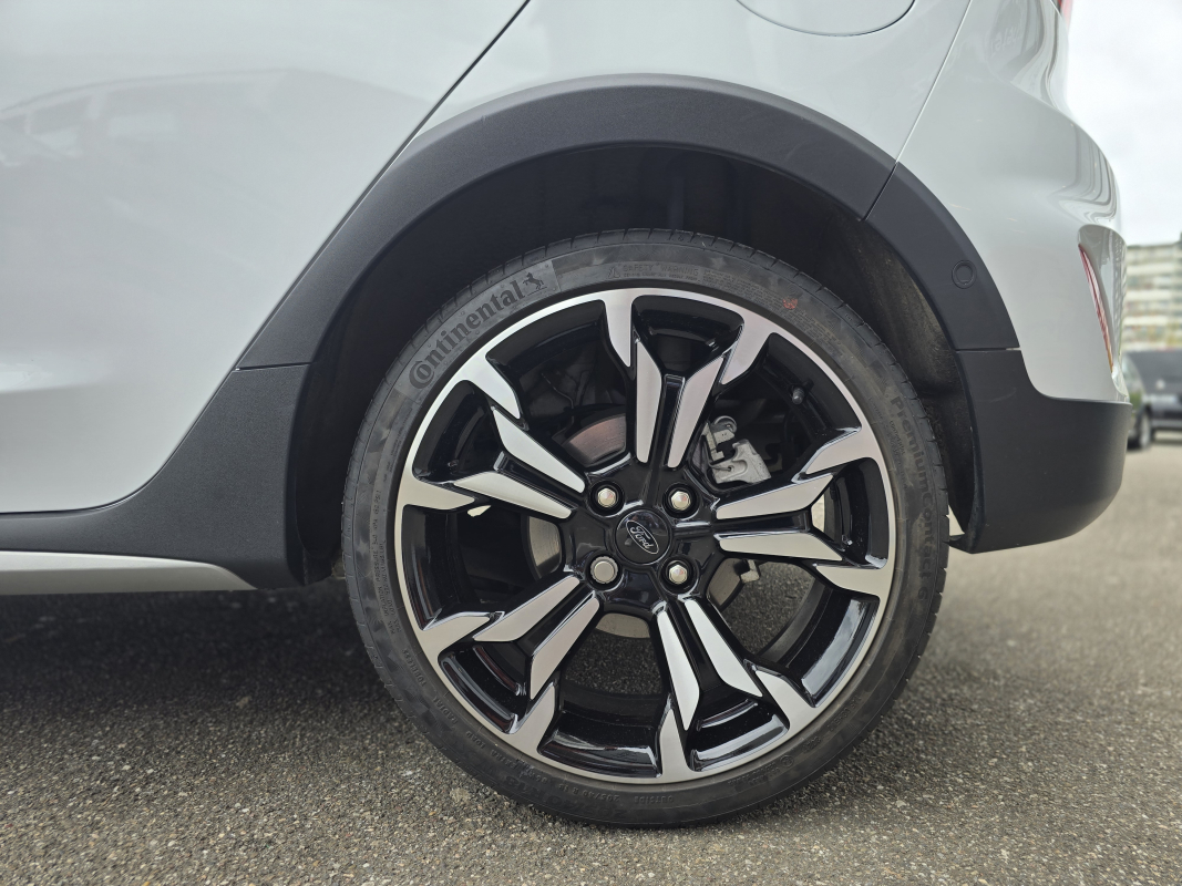Ford Fiesta — 32