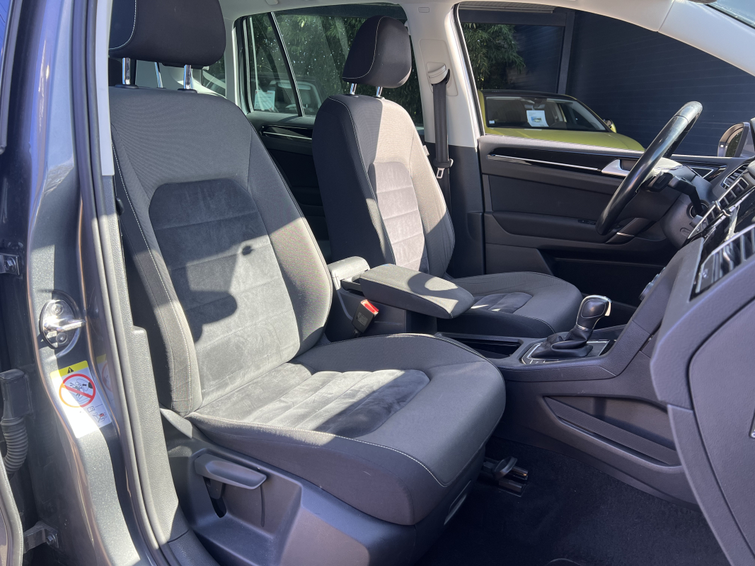 Volkswagen Golf Sportsvan — 21