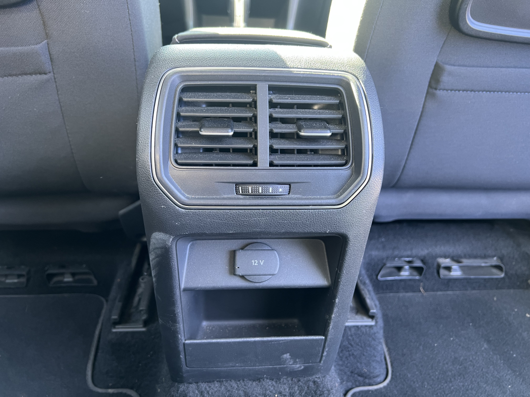 Volkswagen Golf Sportsvan — 26