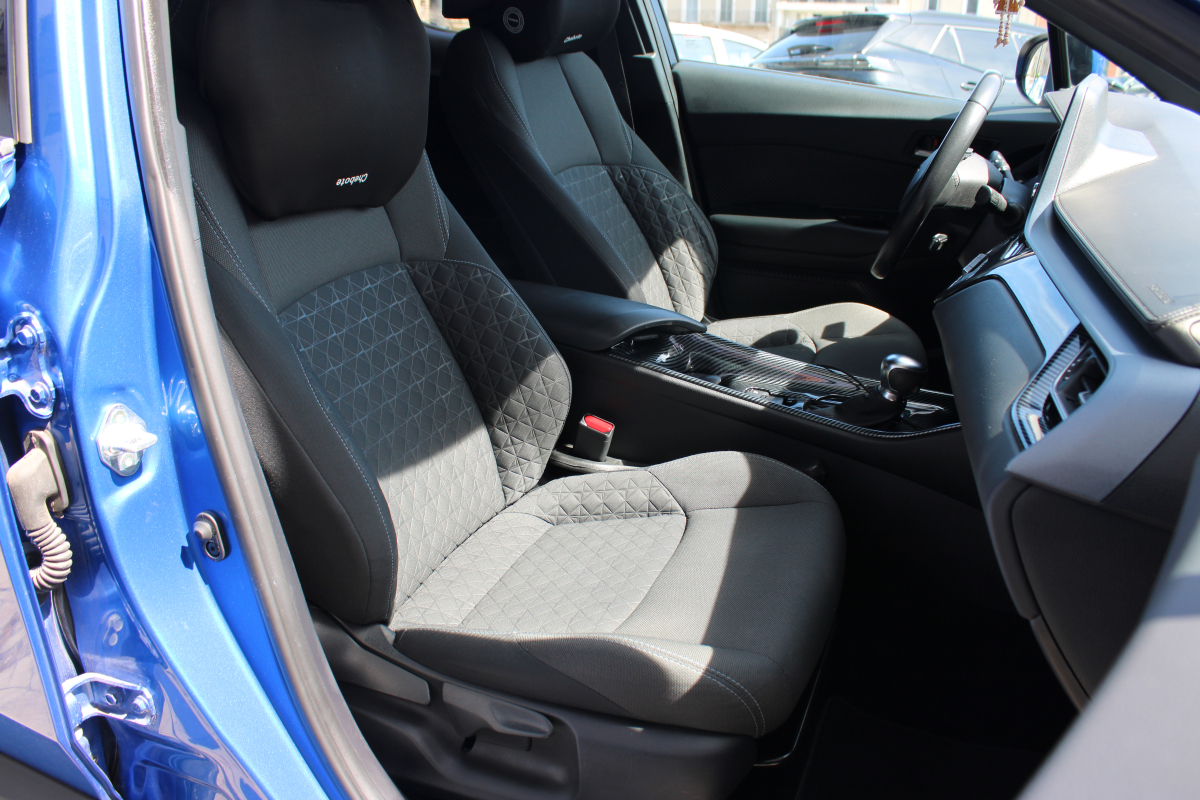 Toyota C-HR — 12